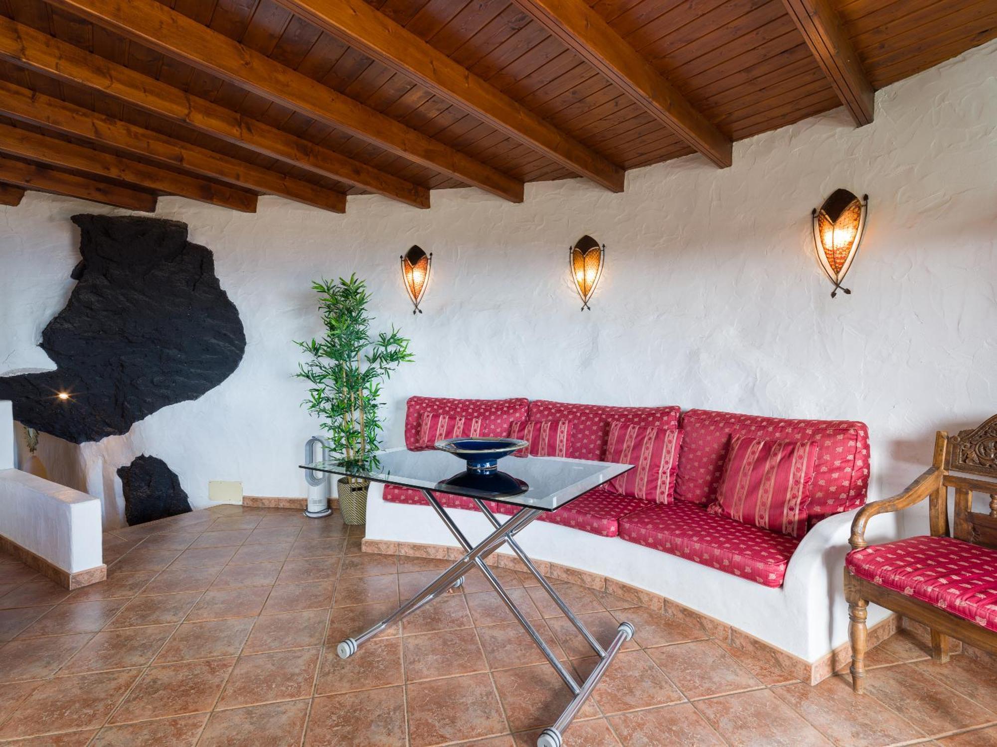 Castillo Lanzarote Bentley - Luxury -sleep In A Volcanic Cave Apartment *