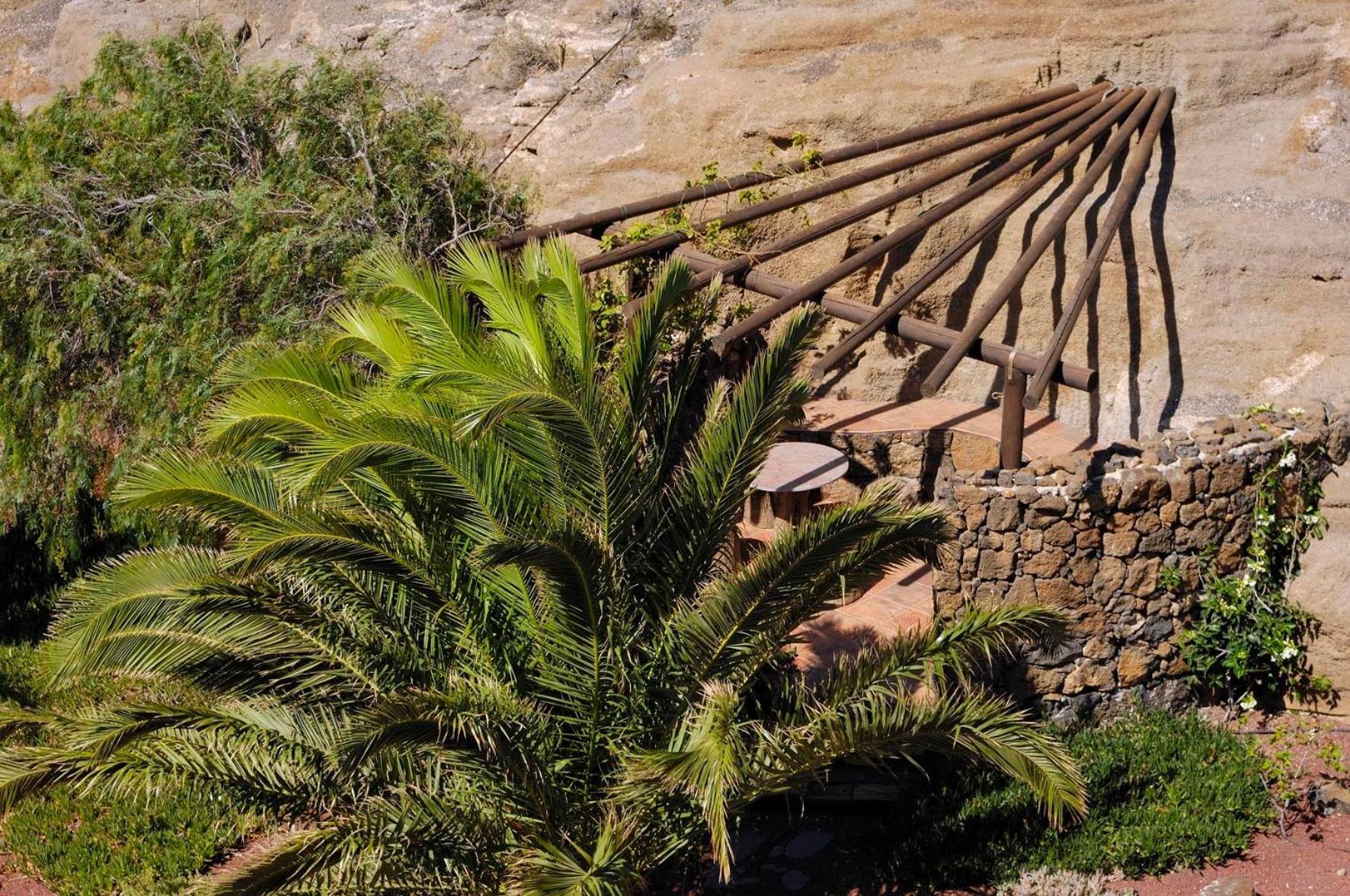Castillo Lanzarote Bentley - Luxury -sleep In A Volcanic Cave * Tias