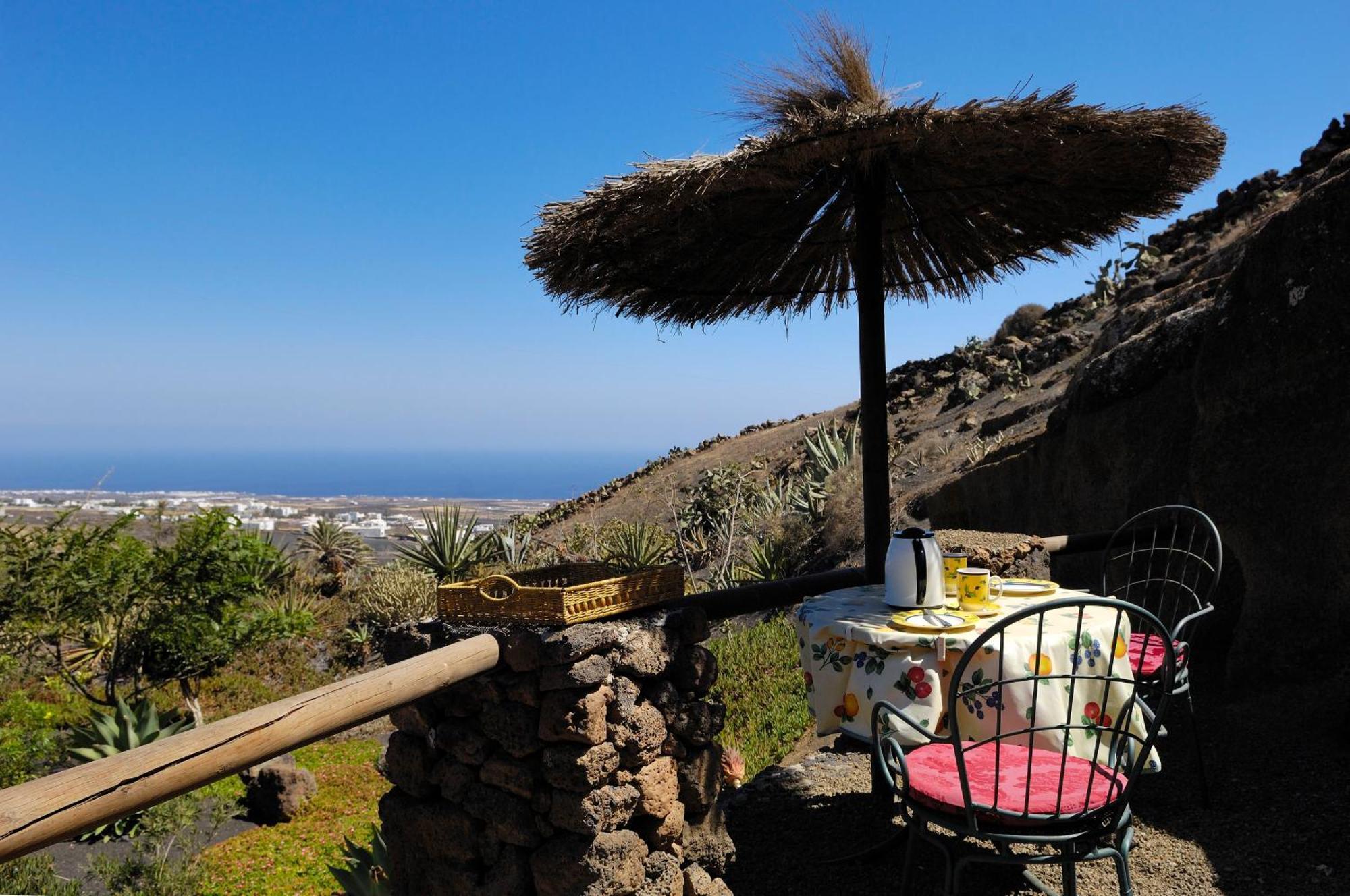 Apartment Castillo Lanzarote Bentley - Luxury -sleep In A Volcanic Cave *