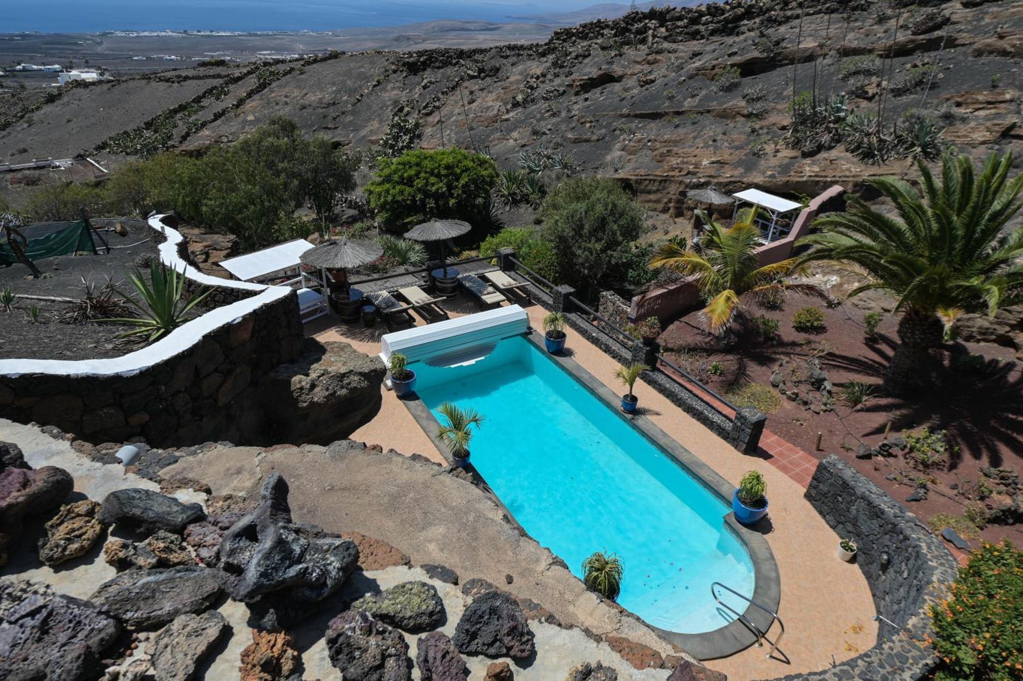 Apartment Castillo Lanzarote Bentley - Luxury -sleep In A Volcanic Cave *