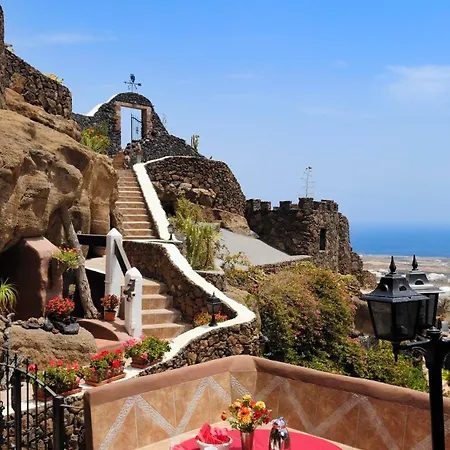 Castillo Lanzarote Villa Bentley - Luxury Villa -Sleep In A Volcanic Cave Tias Exterior photo