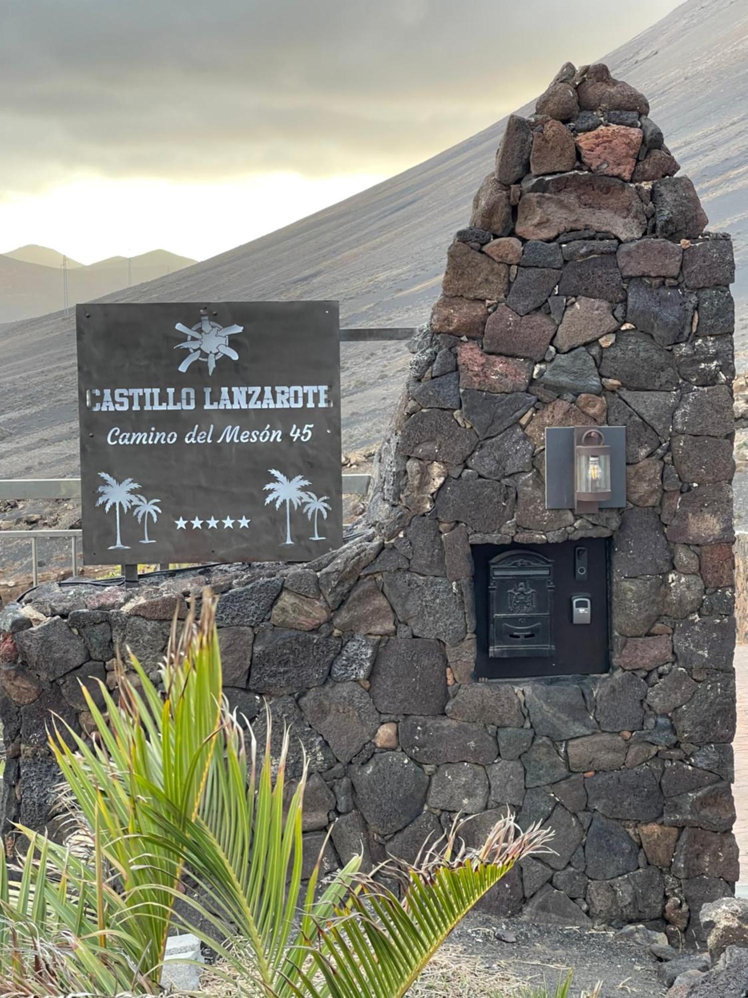 Appartement Castillo Lanzarote Bentley - Luxury -sleep In A Volcanic Cave *