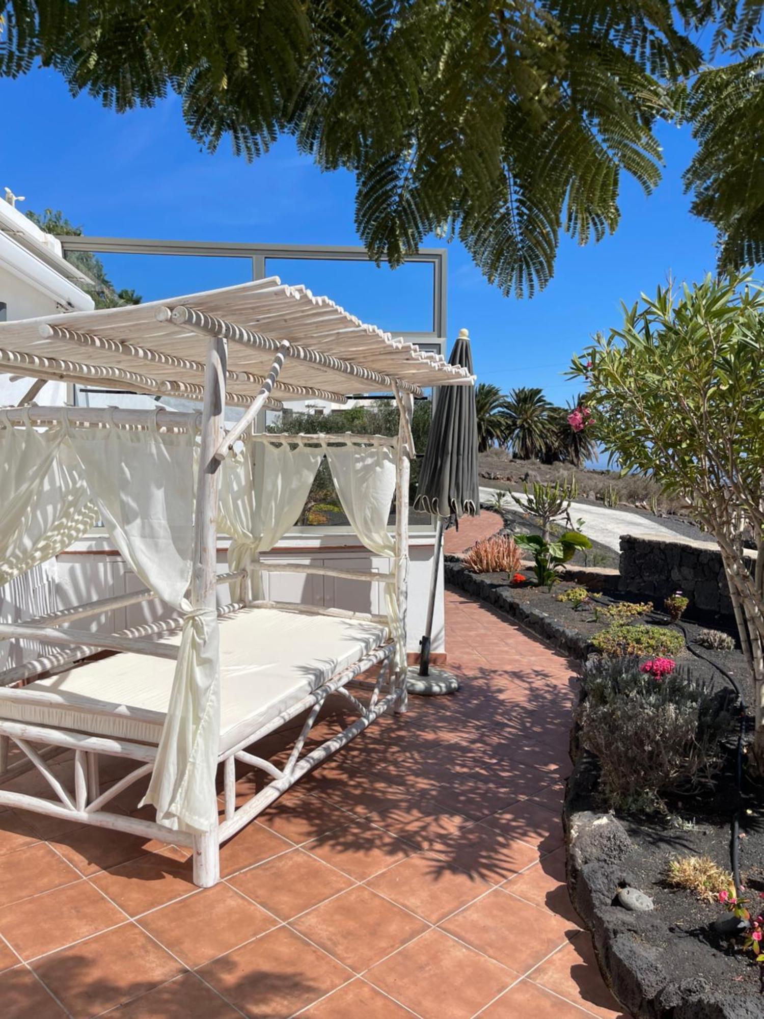 Apartment Castillo Lanzarote Bentley - Luxury -sleep In A Volcanic Cave