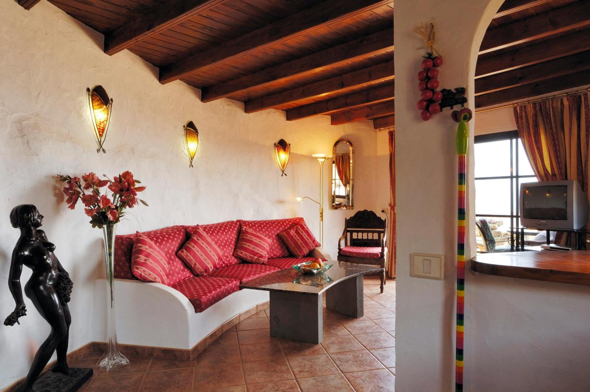 Appartement Castillo Lanzarote Bentley - Luxury -sleep In A Volcanic Cave *