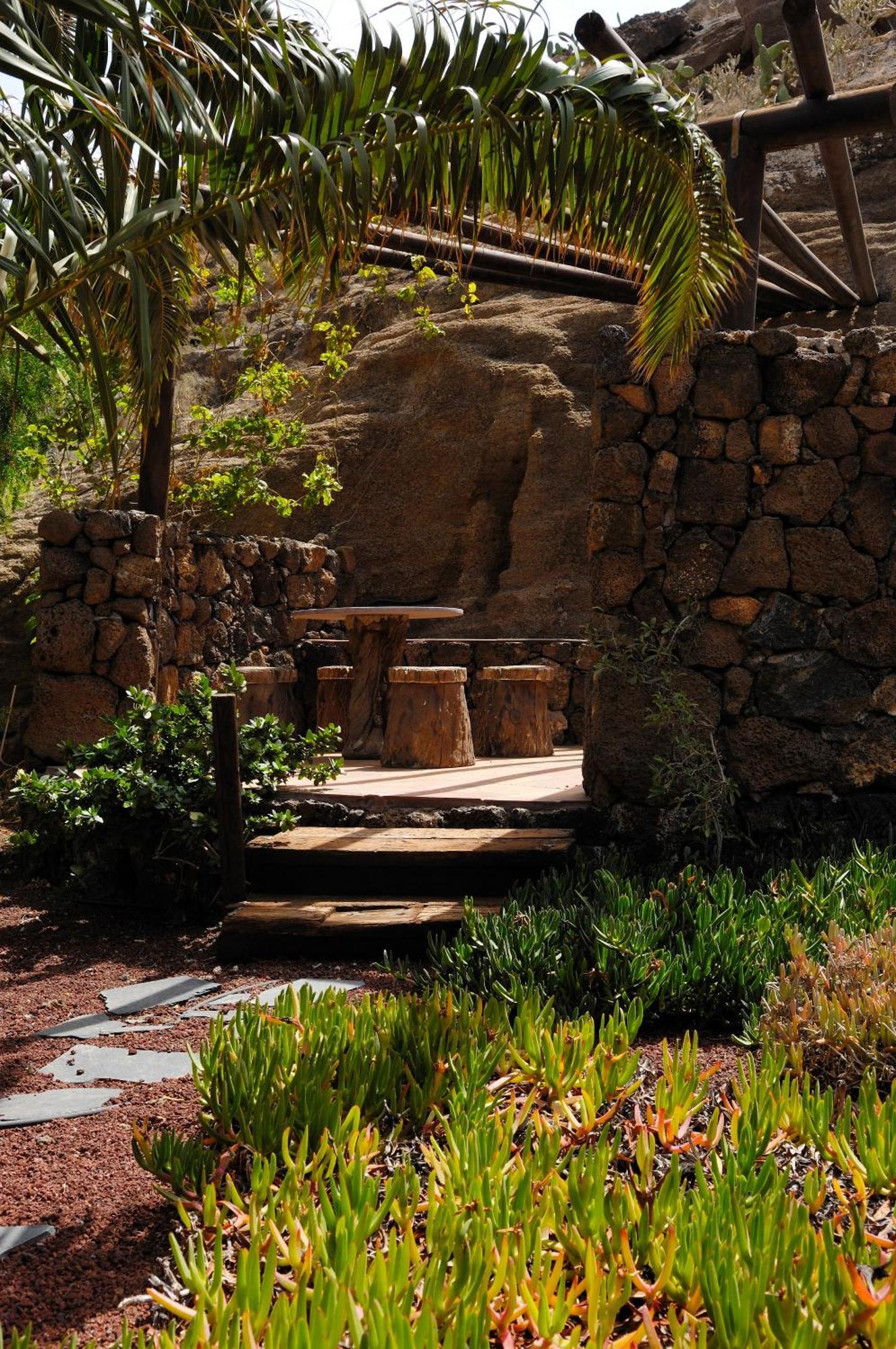 Apartment Castillo Lanzarote Bentley - Luxury -sleep In A Volcanic Cave *
